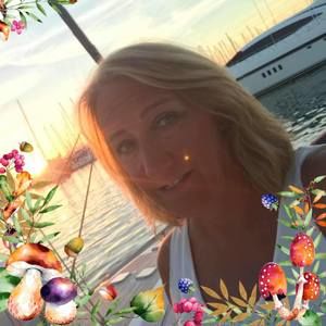 Meet your Posher, Darcy